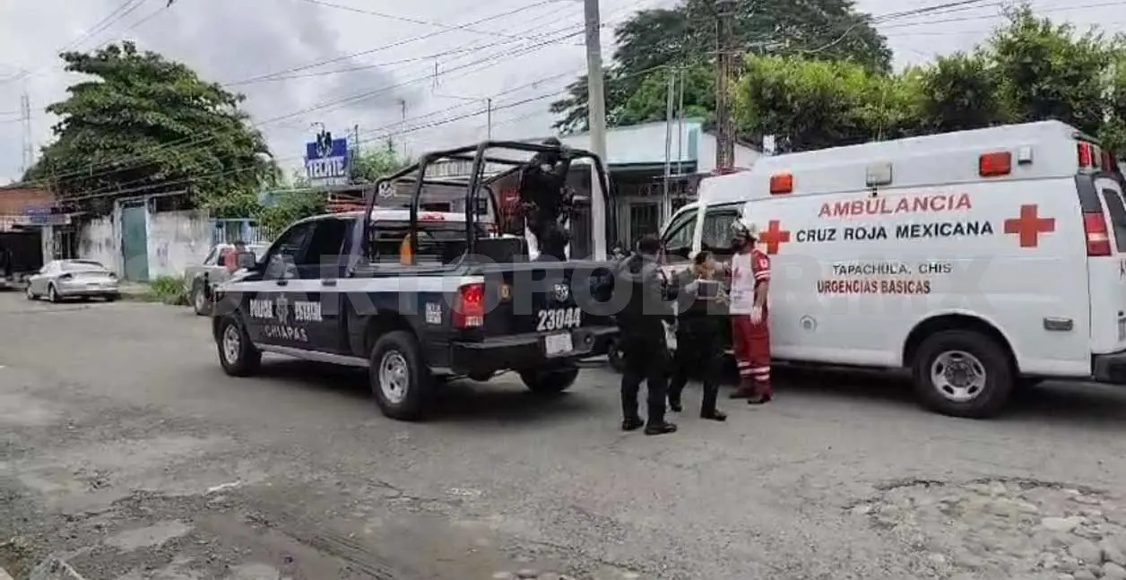 Ingiere veneno y termina grave en el hospital