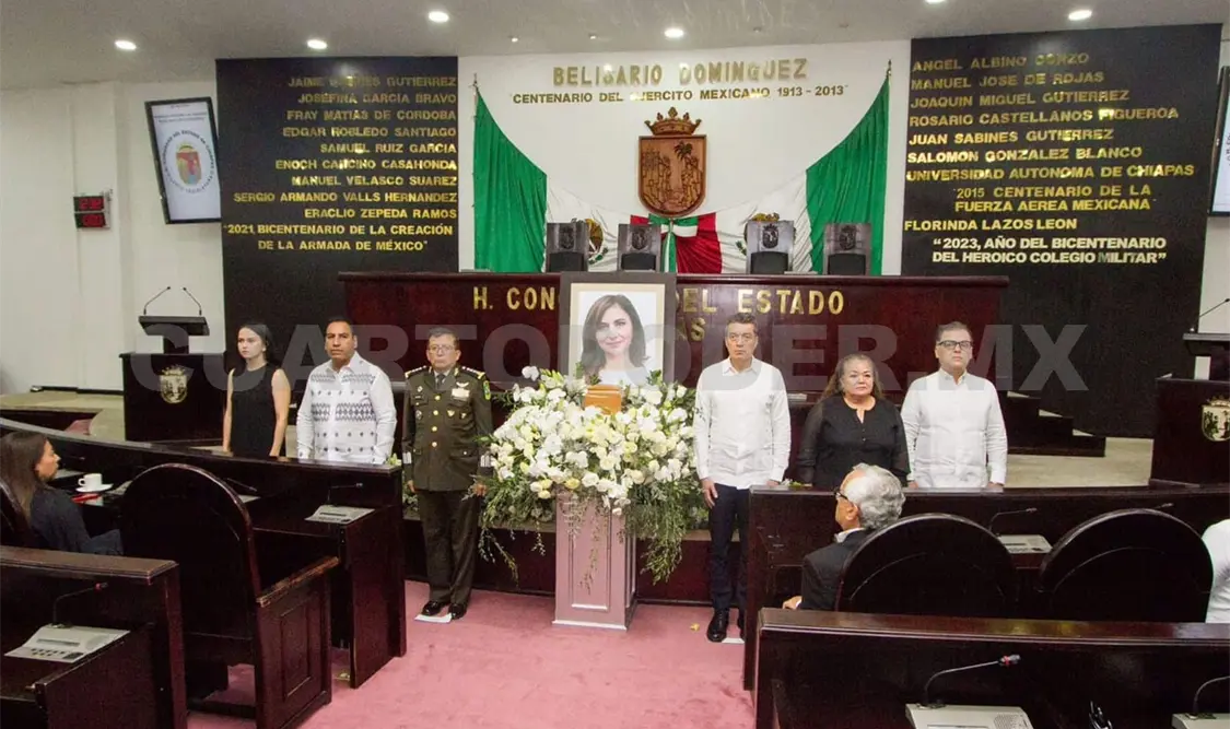 Congreso realiza homenaje póstumo a Rosalinda López