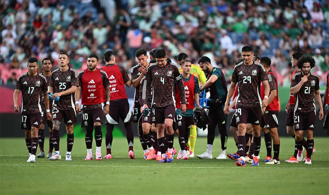 Edson Álvarez rompe el silencio, tras la goliza