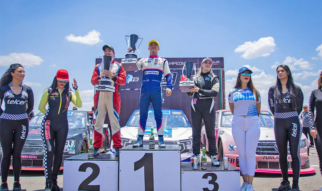 “Chispa” Rodríguez triunfa en Trucks México