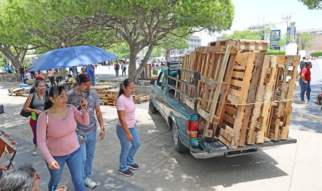 Termina paro de labores y plantón