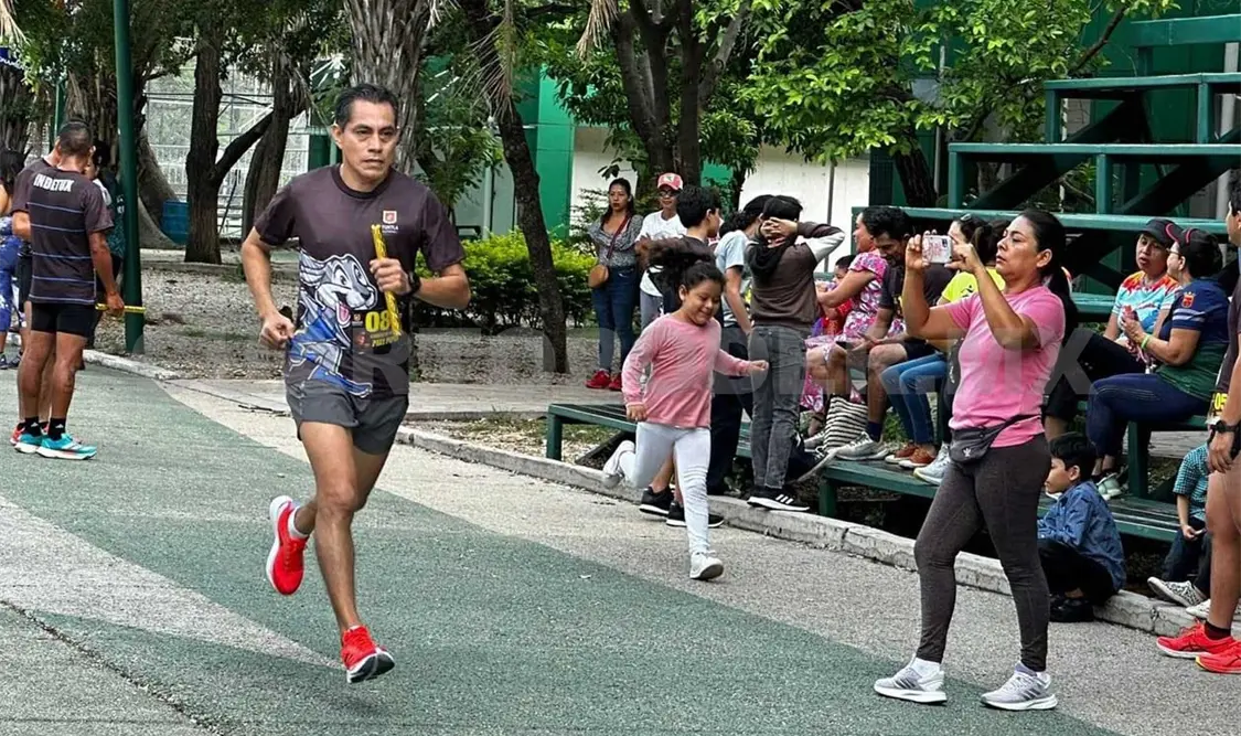 Papás festejan a lo grande en su día