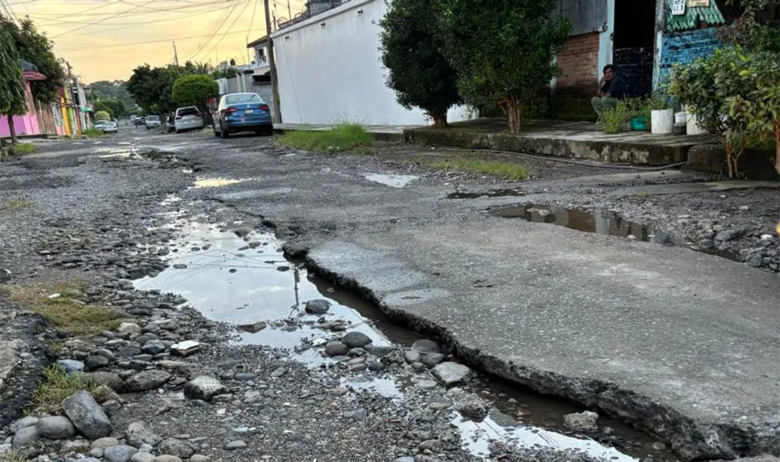 Calles de Tapachula llenas de baches