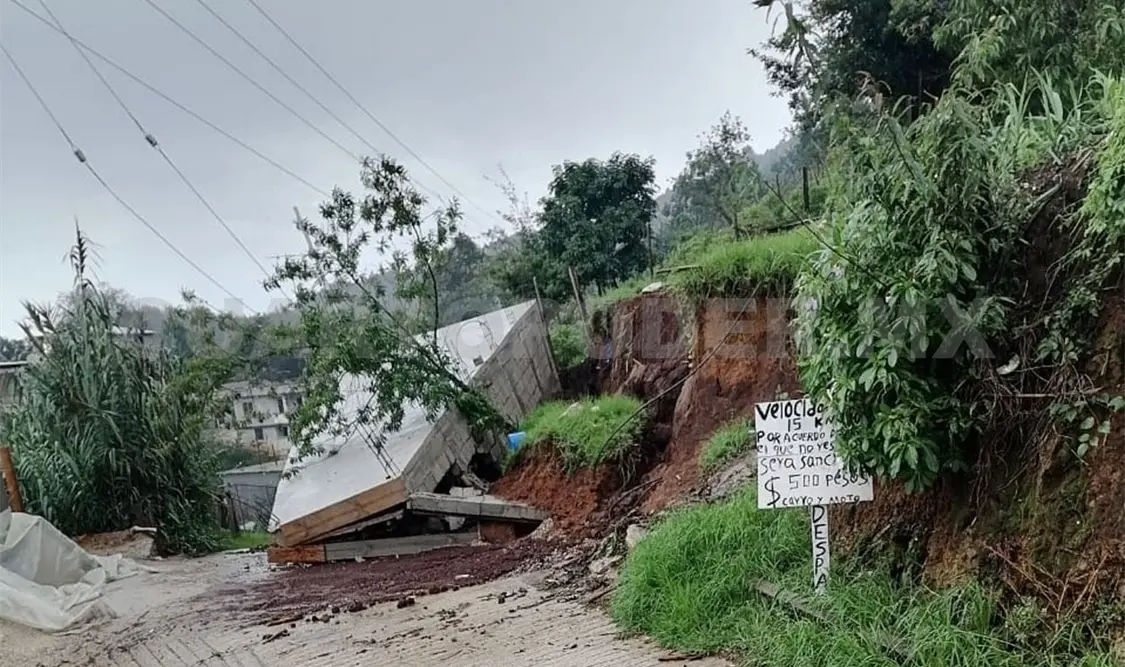 Vivienda se derrumba por las precipitaciones