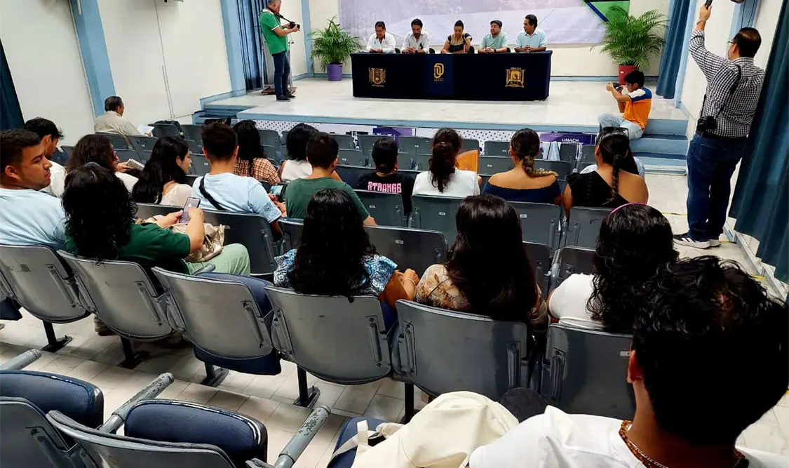 Realizan estudiantes de Colombia y de la Universidad Autónoma de Guadalajara estancia académica en la UNACH