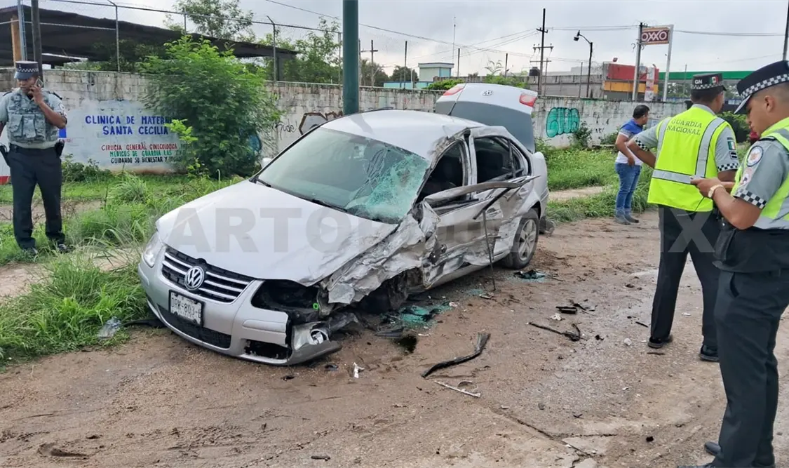 Colisión en carretera salda con cuatro heridos