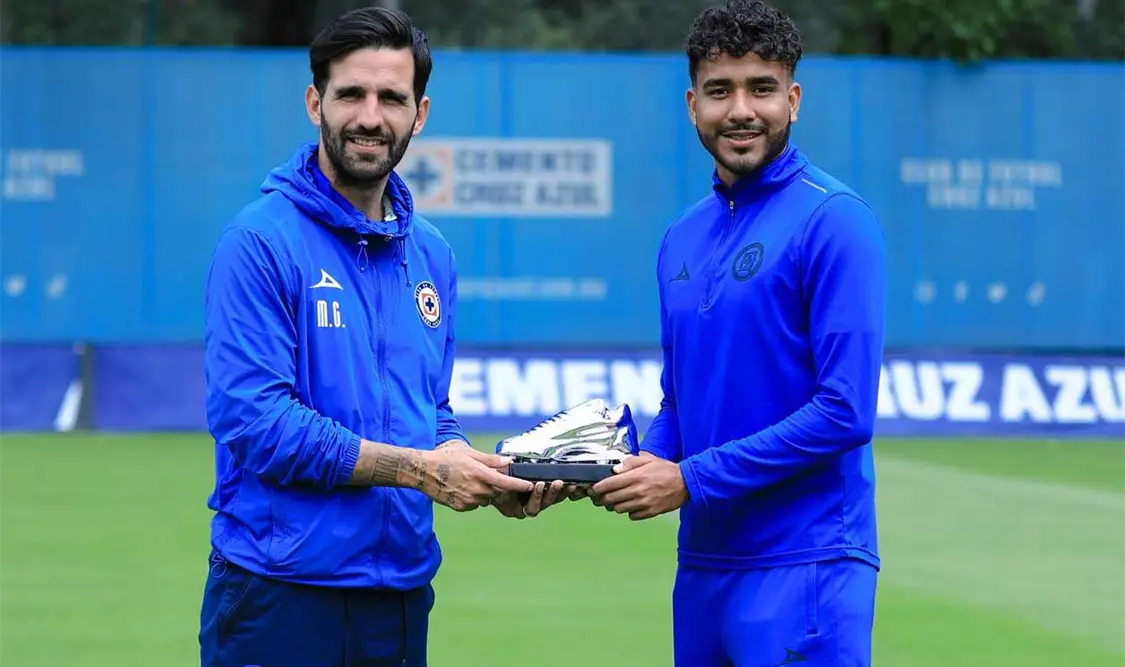 Samuel Espinosa recibió su Bota de Oro