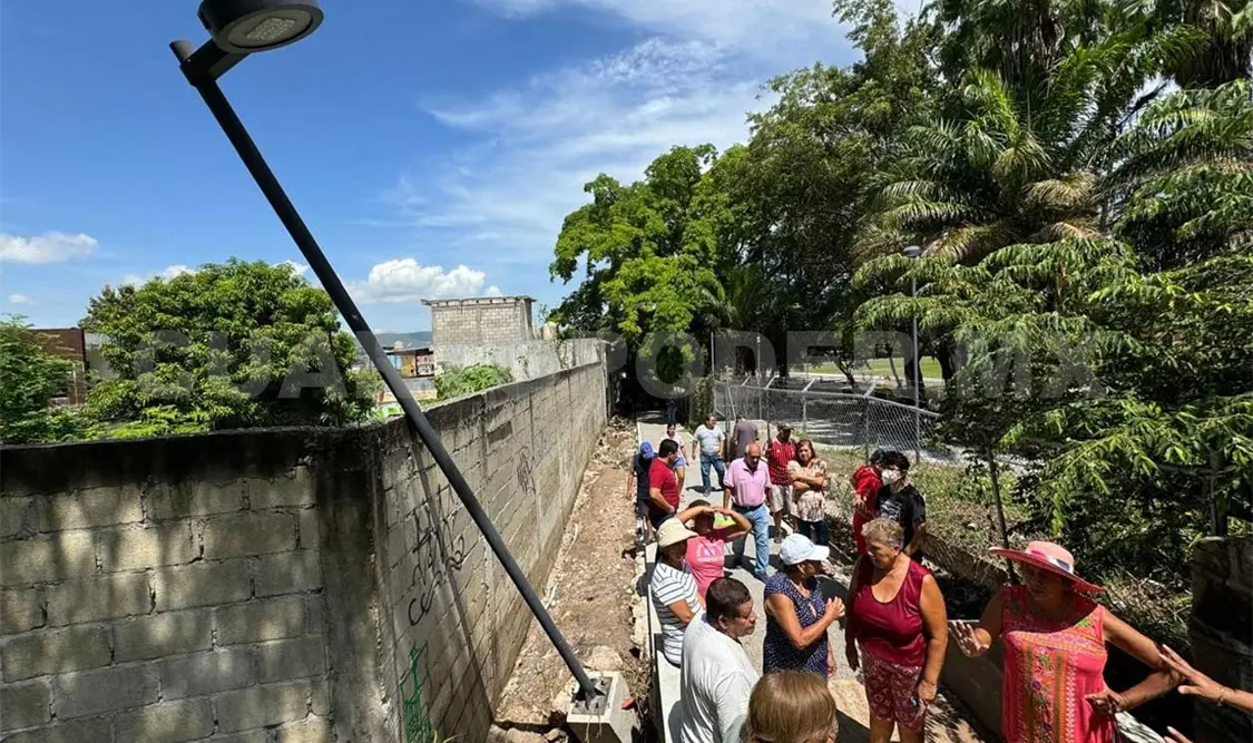 En Las Torres, habitantes solicitan desazolves