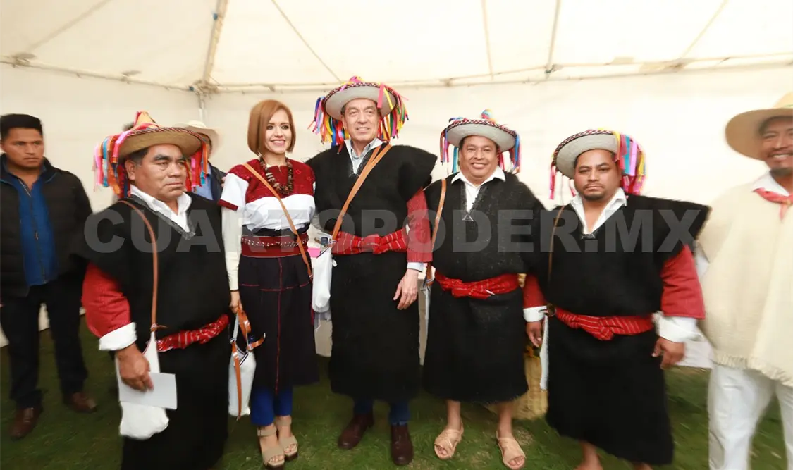 REC entrega Huertos Escolares y Producción de Traspatio