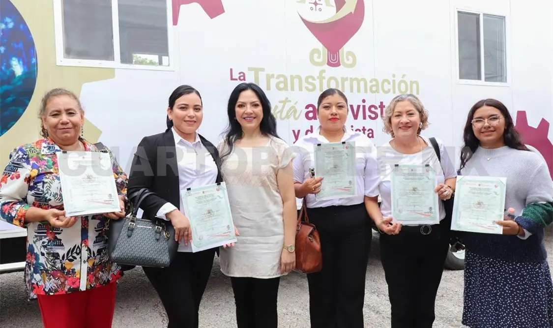 Icatech se fortalece con tres nuevas aulas móviles