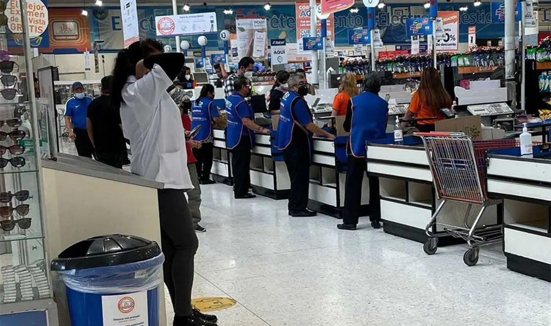 Ricardo Monreal llama a tiendas aplicar “Ley Silla”