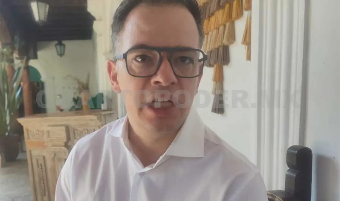 Denis Yris en entrevista durante las actividades por el aniversario de Marca Chiapas. Cortesía