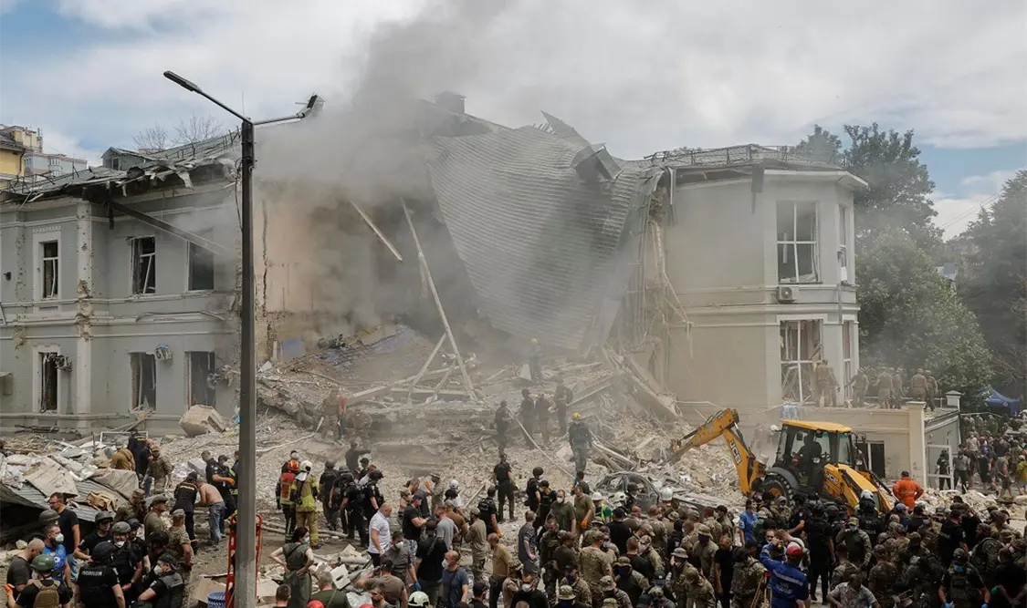 Destruyen el principal hospital infantil