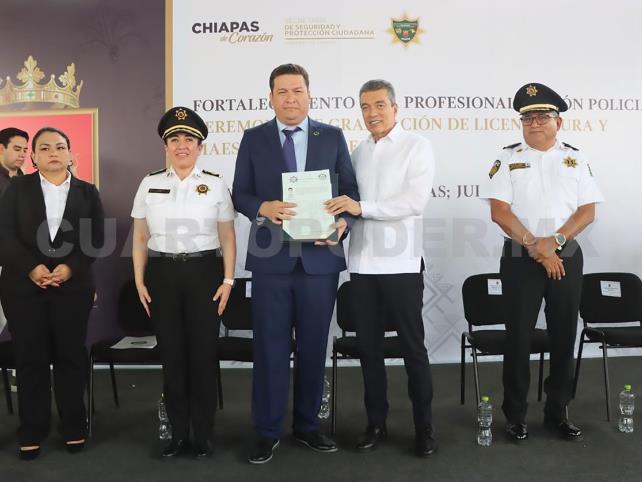 Felicita Escandón a egresados del IFP Felicita Escandón a egresados del IFP