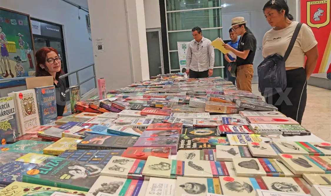 Distintas librerías instalaron sus stands para ser parte del encuentro. Carlos López/CP