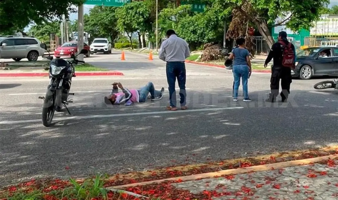 Chocan a motociclista y termina con lesiones