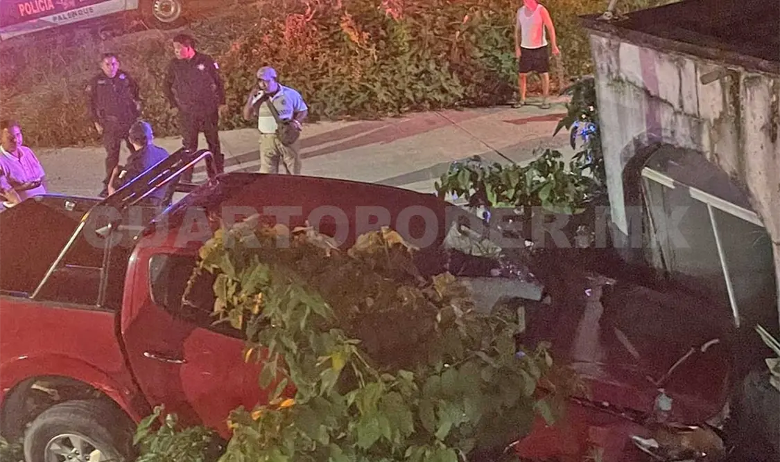 Colisiona a una motocicleta e intenta fugarse