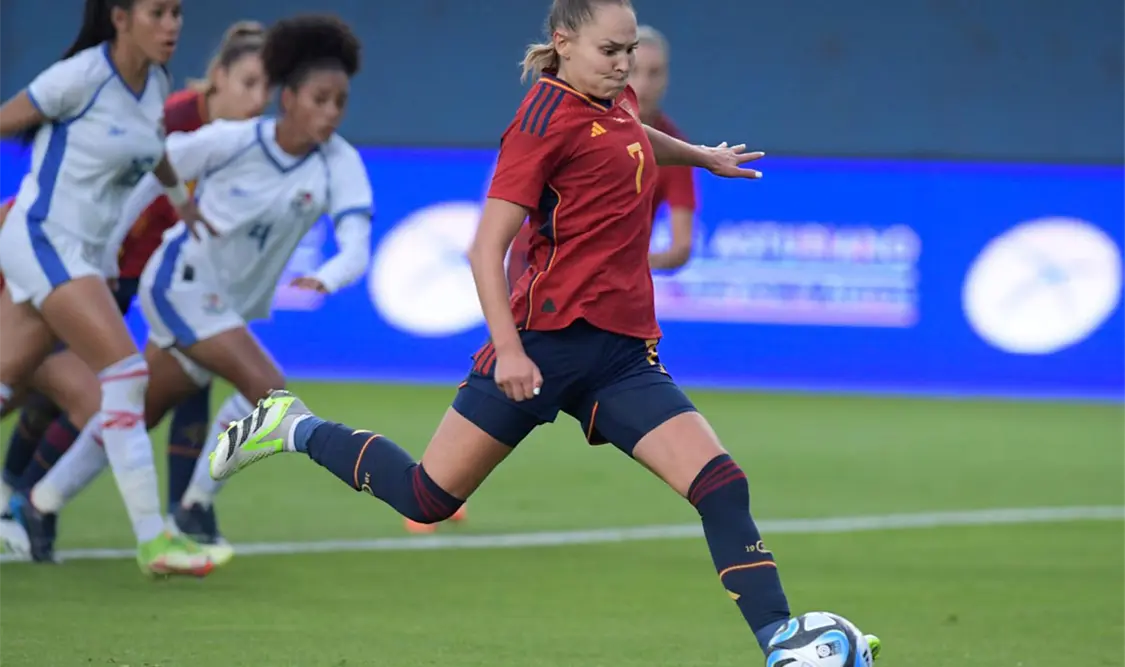 América presenta a Irene Guerrero como refuerzo