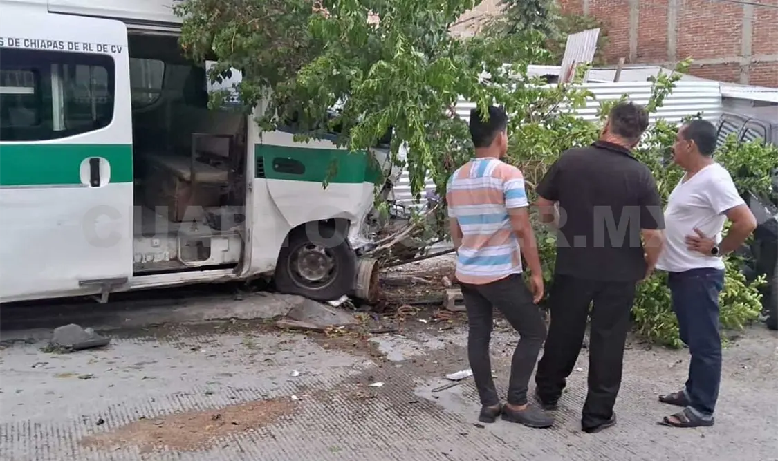 Las averías fueron considerables en todos los involucrados. Ulises Villalobos / CP