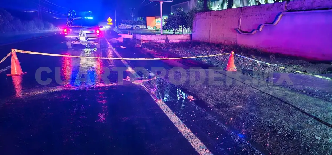 Muere al ser arrollado en tramo carretero