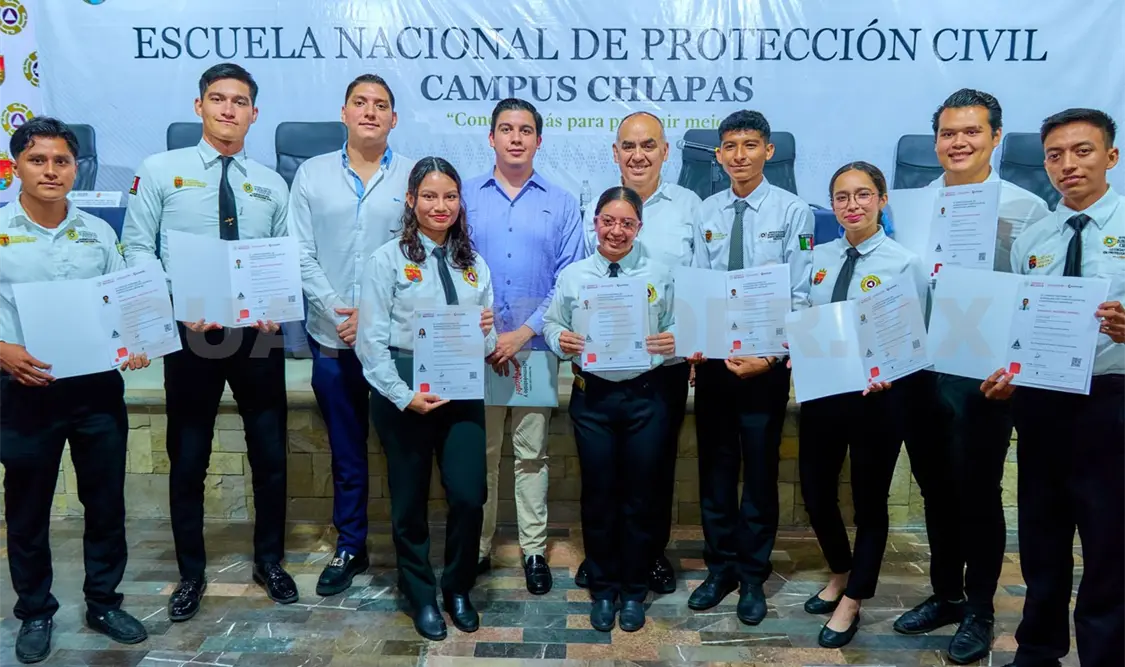 Alumnos de la Enaproc reciben certificados
