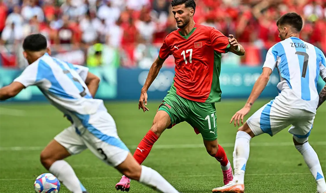 Marruecos gana en su debut