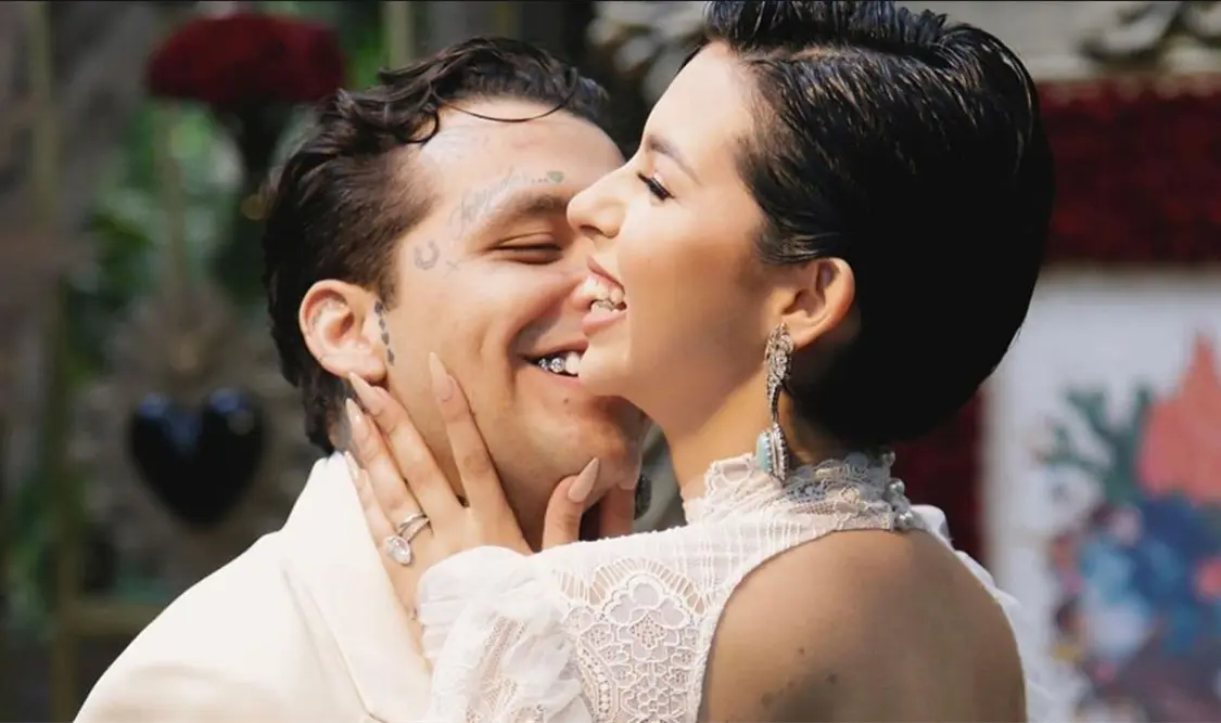 Ángela y Nodal sellan su matrimonio