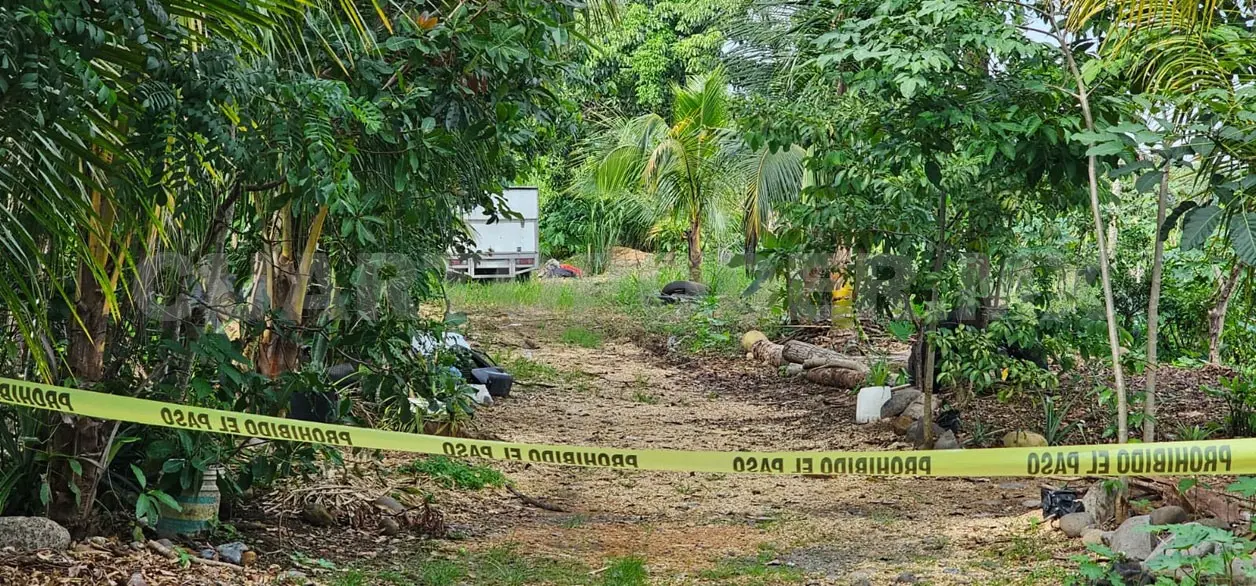 Lo decapitan y meten sus restos a una bolsa