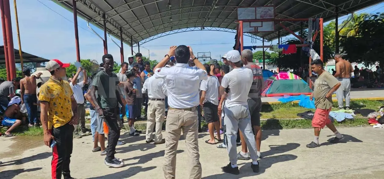 Se divide caravana de migrantes