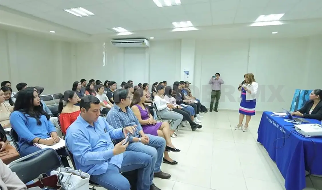 Imparten plática sobre el CNPCyF a universitarios