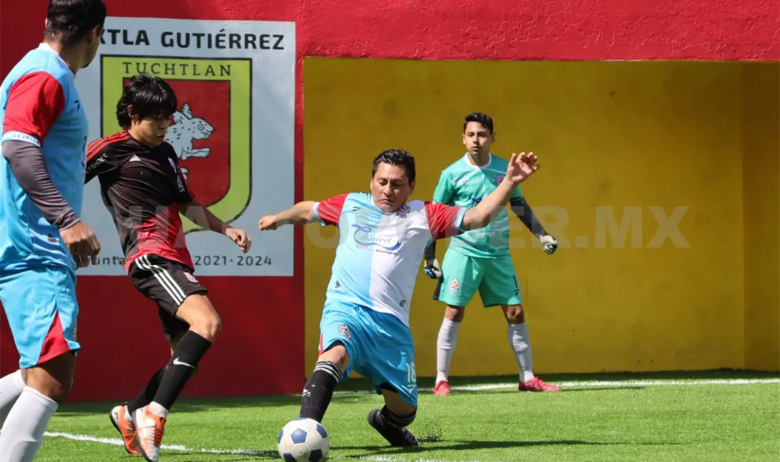 Lluvia de goles en jornada de semifinales