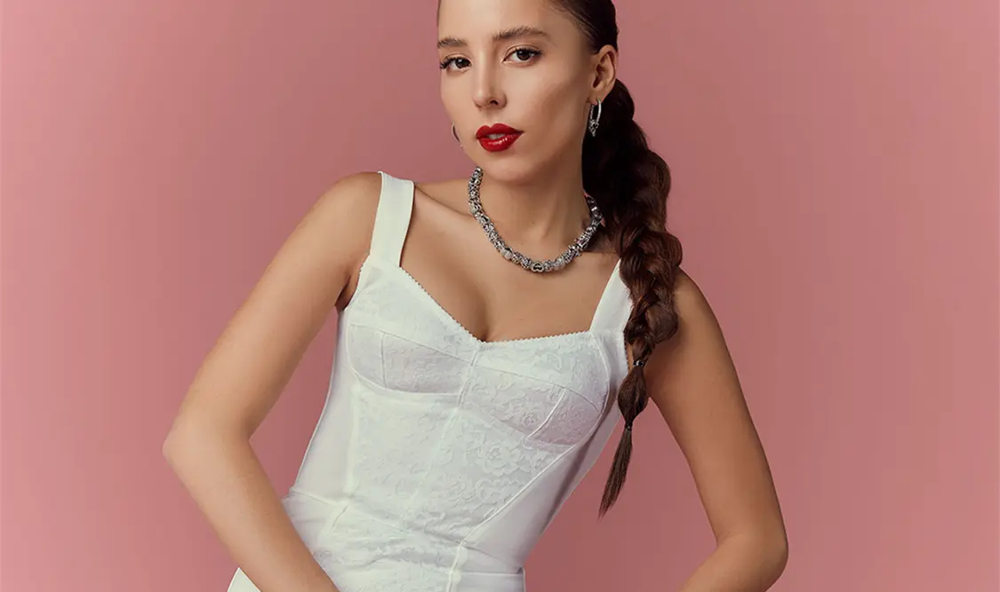 Confirma que no fue invitada a boda