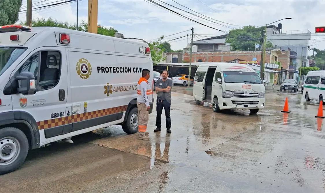 Encontronazo entre colectivos salda con cinco heridos
