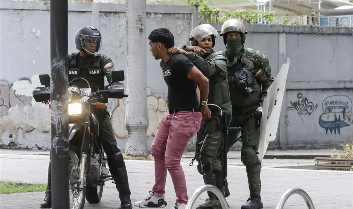 La ONG Foro Penal computa, desde el lunes hasta este sábado, 939 aprehendidos relacionados con las protestas. Cortesía