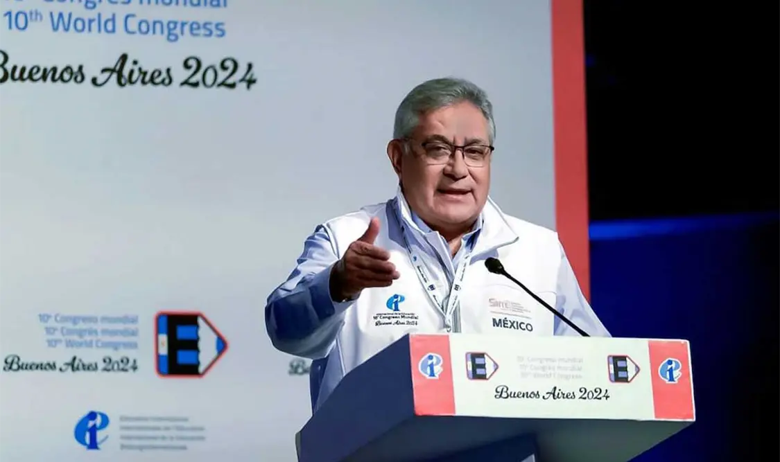 Cepeda Salas se congratuló del reconocimiento que tiene el SNTE a nivel internacional. Cortesía