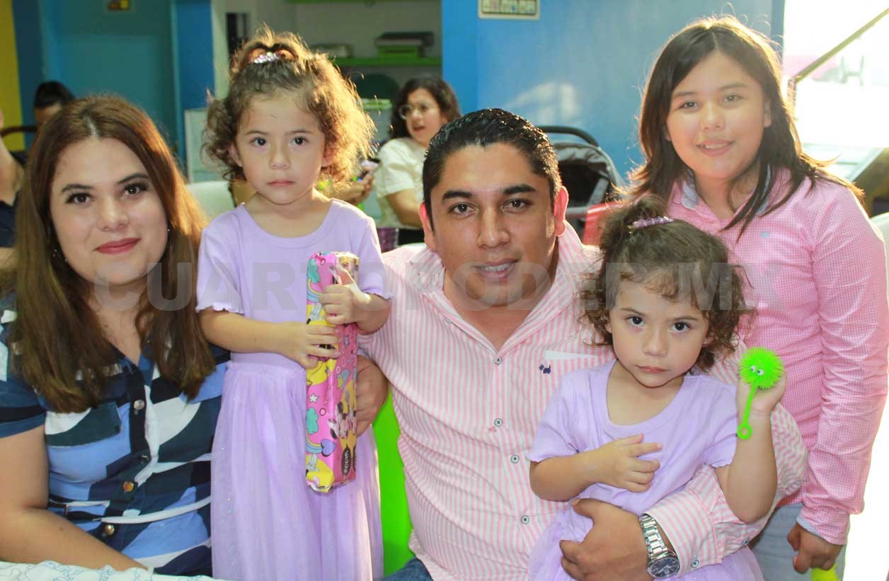 Los cuatro años del pequeño Mariano