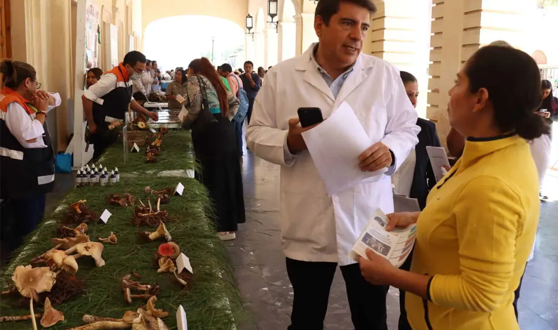 Salud realiza Feria de Hongos para prevenir intoxicaciones