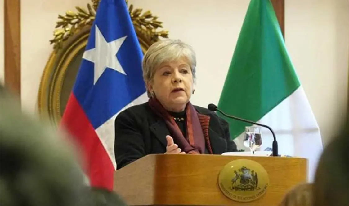 Bárcena en una gira de trabajo por Santiago de Chile celebró el avance del intercambio comercial entre los dos países. Cortesía