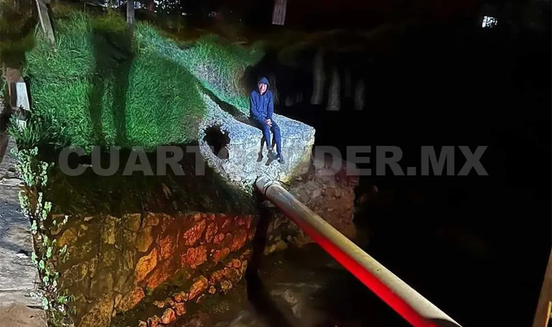 Sin poder hacer nada, ve ahogarse a su amigo