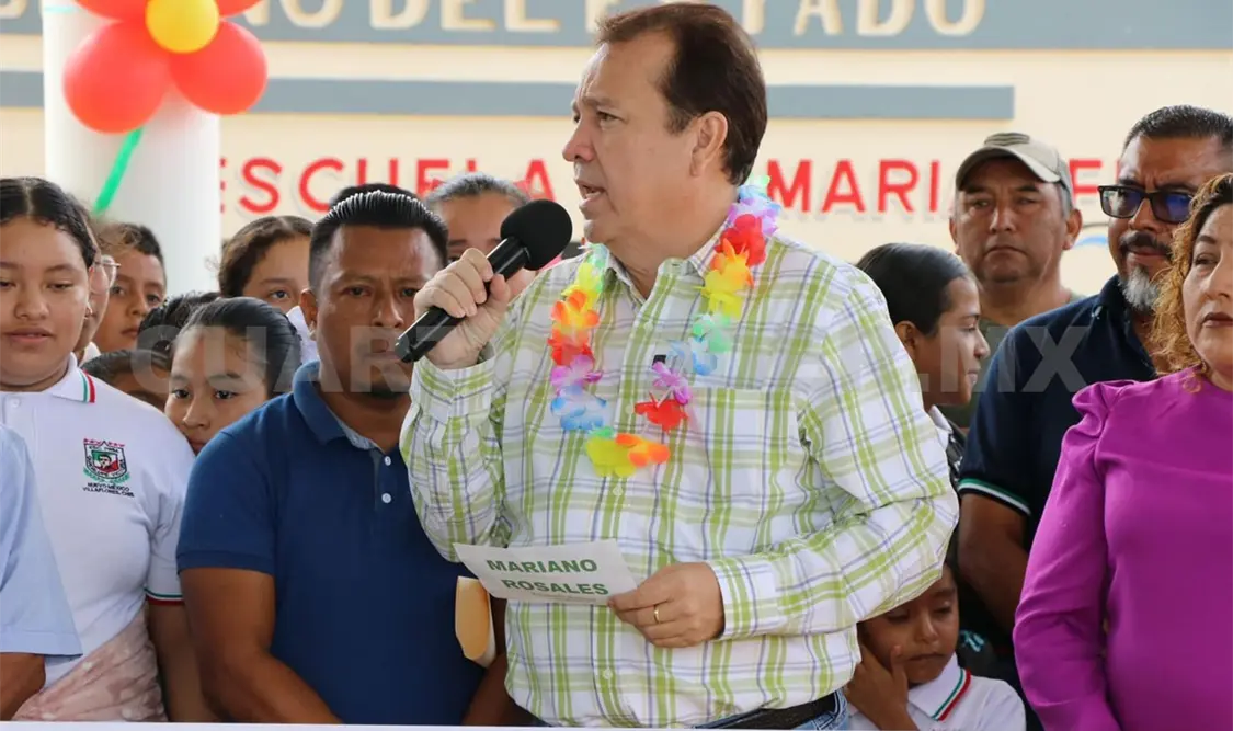 Mariano Rosales entrega domo en escuela