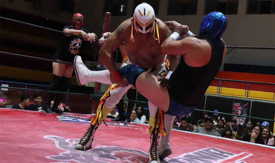 El escenario está listo para recibir a los mejores gladiadores del estado de Chiapas. Diego Pérez/CP