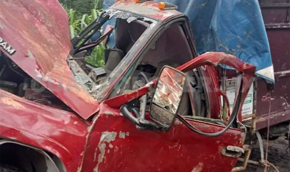 Luchadores sufren accidente carretero