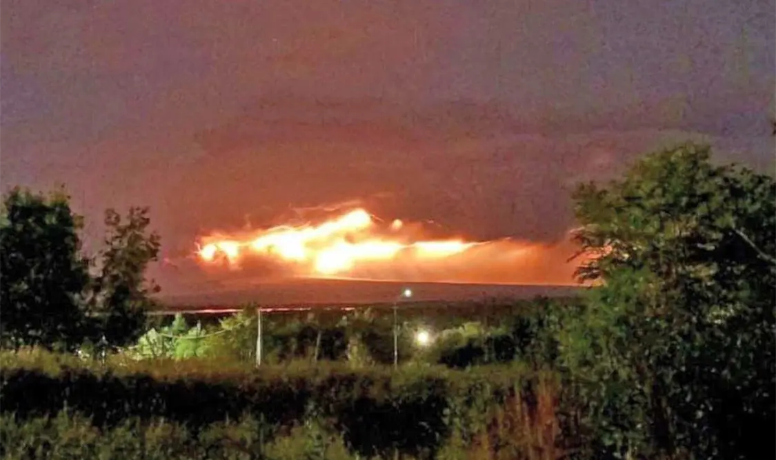 Después del terremoto volcán entró en erupción. Cortesía