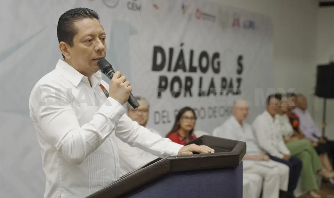 Construir agenda legislativa a favor de la paz: Llaven