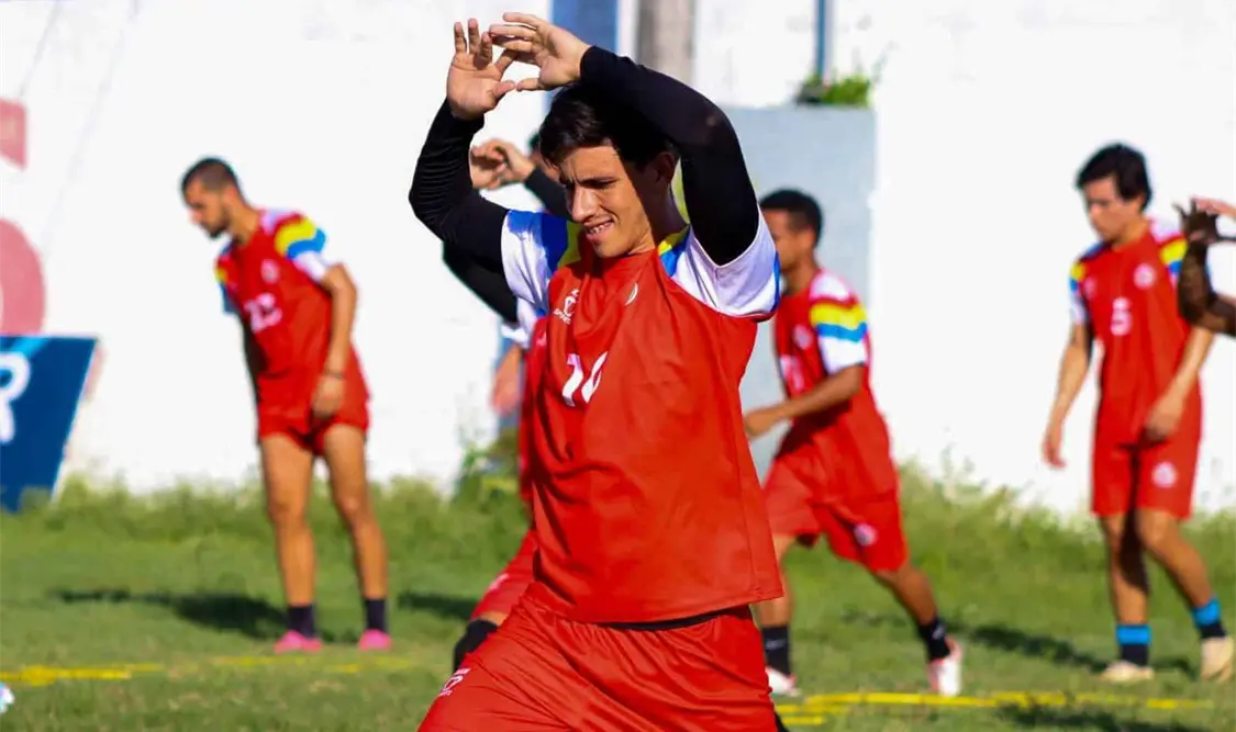 El atleta ya se encuentra con el equipo de Pioneros de Cancún FC y buscará la mayor cantidad de minutos. Cortesía