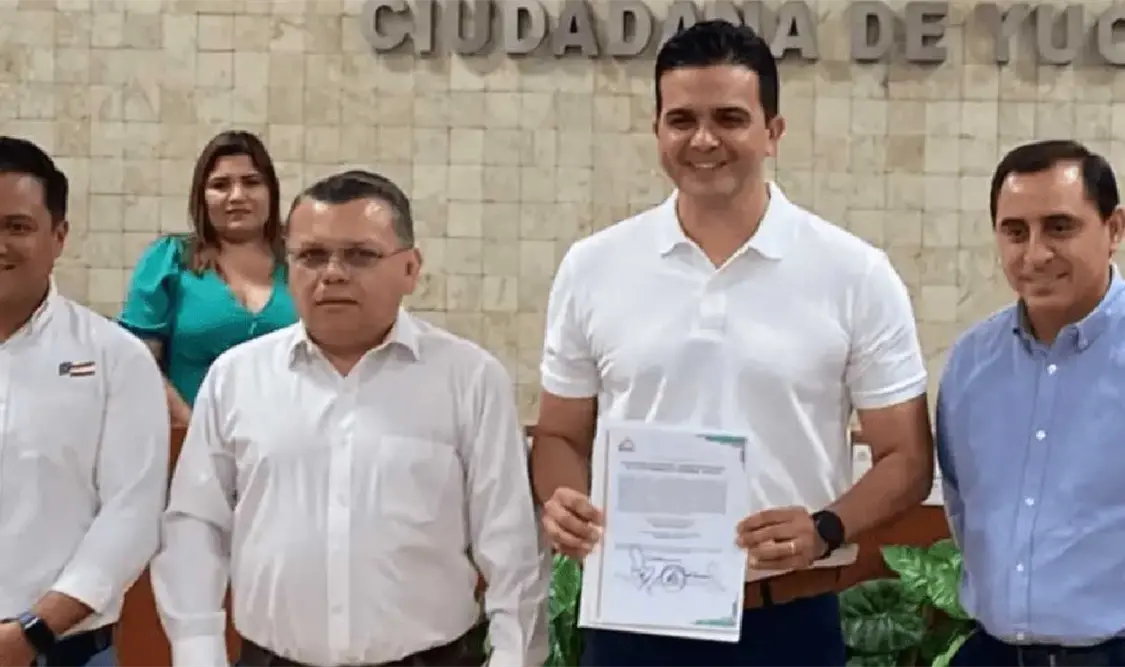 El TEPJF declaró ganador de la contienda al abanderado del PAN y PRI, Erik Rihani González. Cortesía