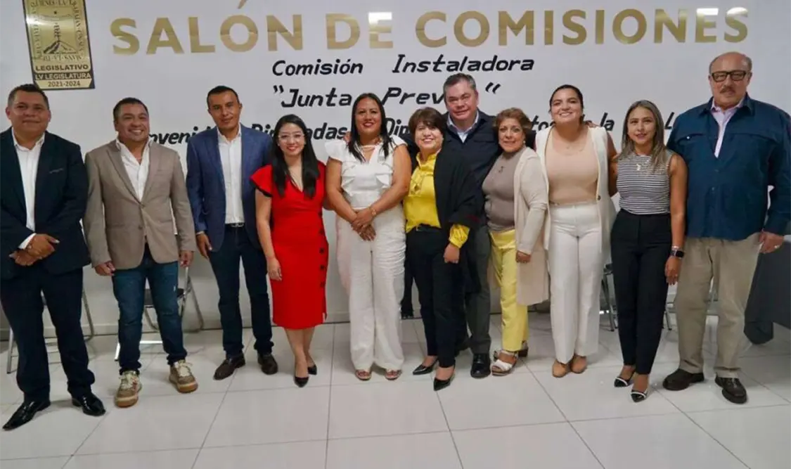 Integran Mesa Directiva solo con mujeres