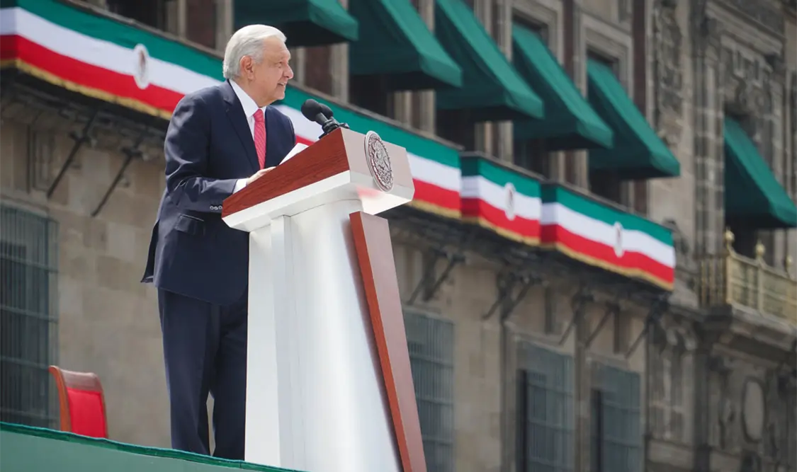 Entrega su último informe de gobierno