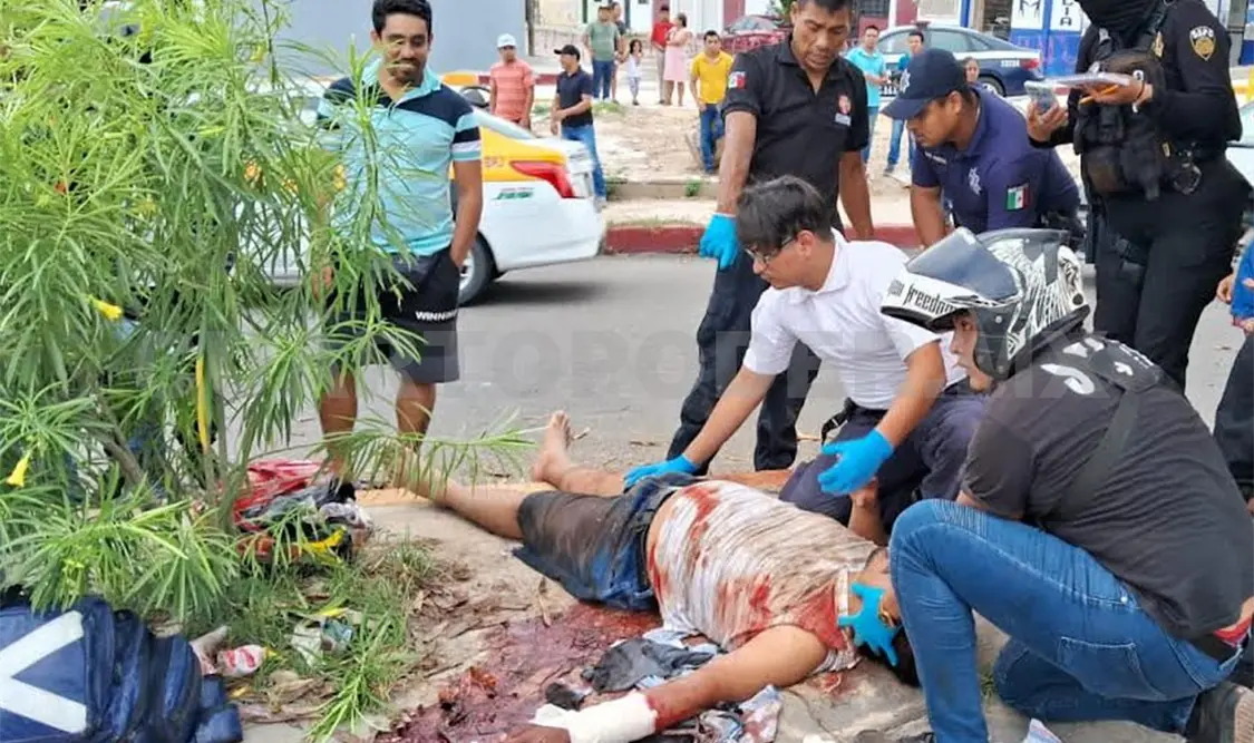 Derrapa y termina con graves lesiones