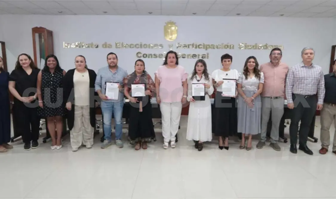 La entrega se realizó en la Sala de Sesiones Manuel Ovilla Mandujano. CP